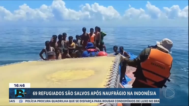 Vídeo: Dezenas de refugiados são salvos após naufrágio na Indonésia