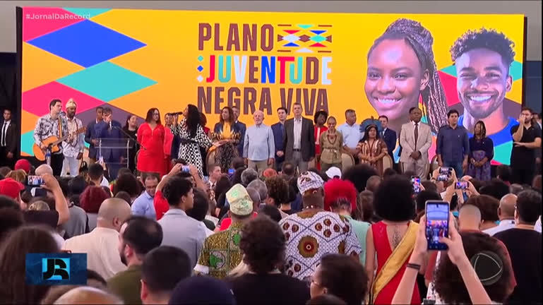 Vídeo: Lula lança programa voltado a jovens negros e volta a cobrar mais empenho dos ministérios