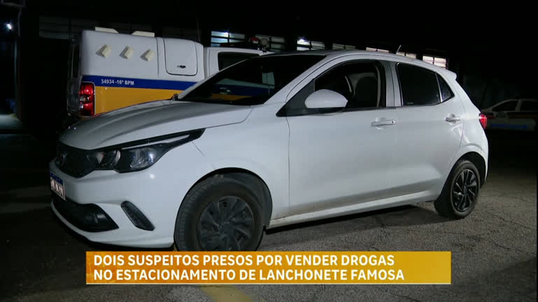 Vídeo: Homens são presos suspeitos de vender drogas em estacionamento de lanchonete famosa em BH