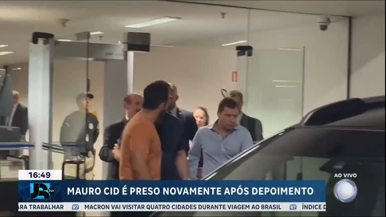 Vídeo: Ex-ajudante de ordens de Bolsonaro, Mauro Cid volta para a prisão em Brasília