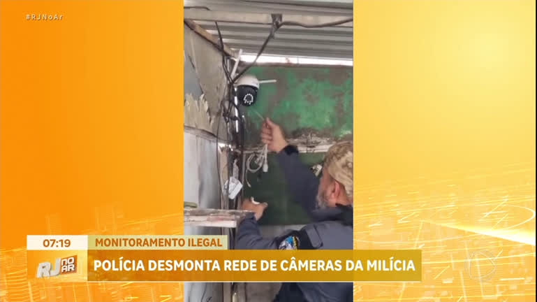 Vídeo: Polícia desmonta rede de câmeras de monitoramento instalada pela milícia na zona oeste do Rio