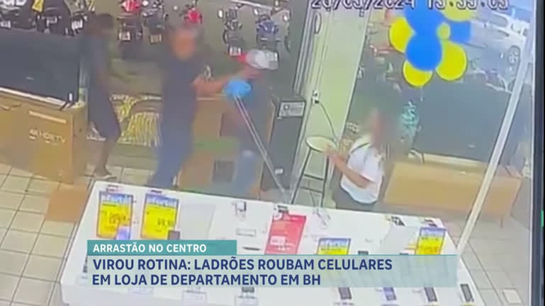 Vídeo: Criminosos enfrentam seguranças de lojas e roubam celulares à luz do dia em BH
