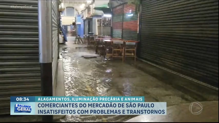 Vídeo: Comerciantes denunciam alagamentos e infiltrações no Mercadão de SP