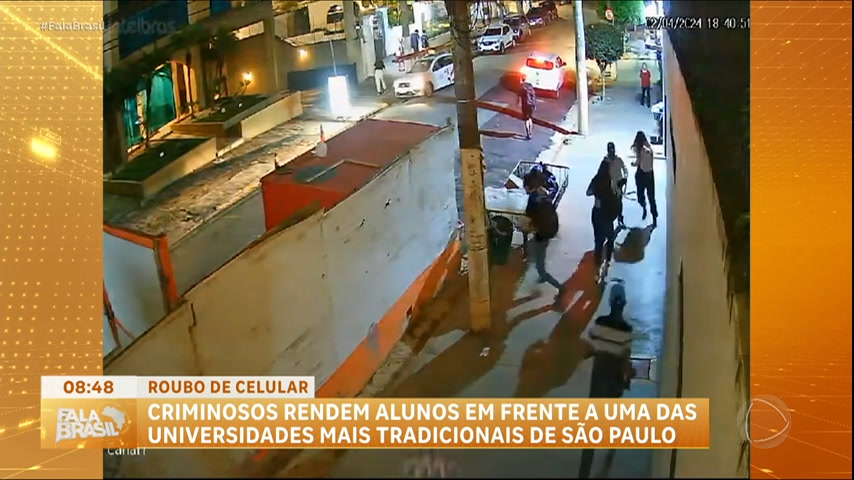 Jovens são assaltados em frente a universidade tradicional em São Paulo – RecordTV