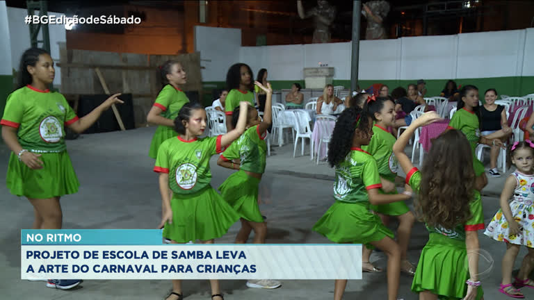 Vídeo: Projeto ensina samba para crianças de Santos
