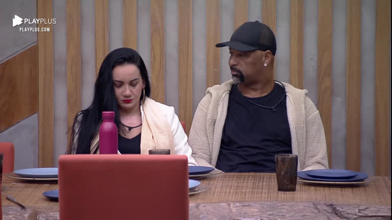 Vídeo: Dinei e Erika discutem "aliança" com Albert e Adryana: "Não pode dar muita moral" | Power Couple Brasil 6