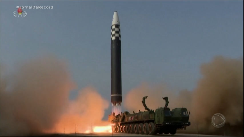 Vídeo: Coreia do Norte realiza testes com mísseis após fim da viagem de Biden pela Ásia