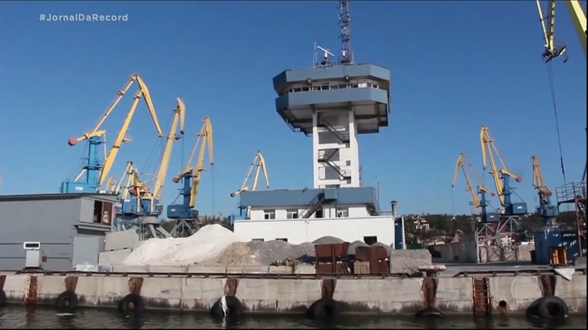 Vídeo: Porto de Mariupol é reaberto pela primeira vez desde que a Rússia tomou posse da cidade