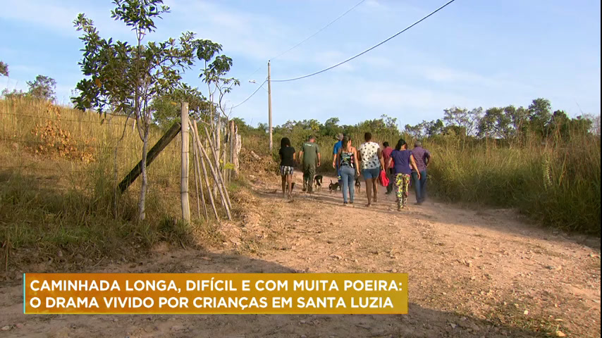 Vídeo: Crianças vivem drama para chegar em escola de Santa Luzia (MG)