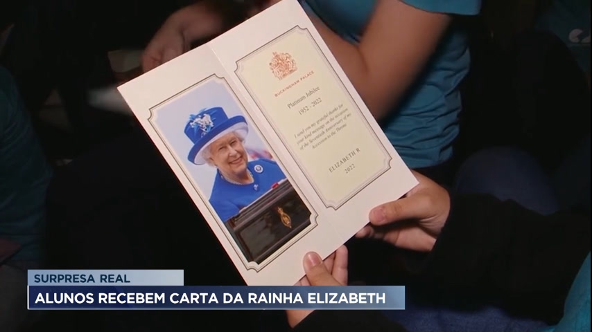 Vídeo: Alunos de escola no interior de MG recebem carta da rainha Elizabeth II