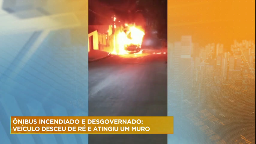 Vídeo: Ônibus é incendiado e bate em muro na Grande BH