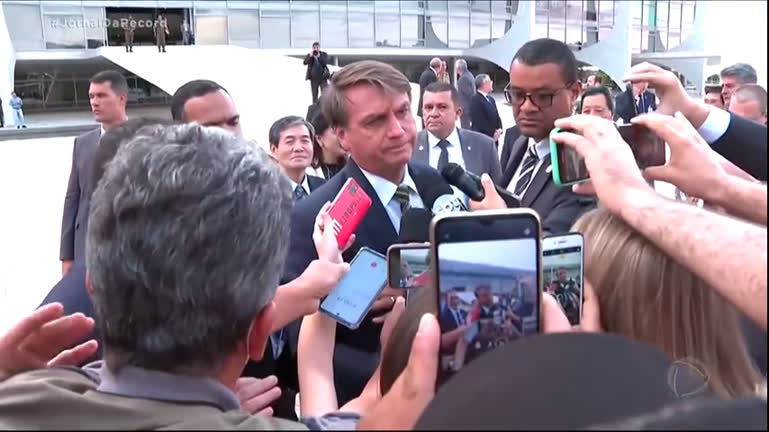 Vídeo: Em live, Bolsonaro lamenta desfecho do Caso Bruno Pereira e Dom Phillips