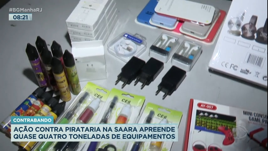 Vídeo: Receita Federal apreende produtos falsificados em operação na Saara, no centro do Rio