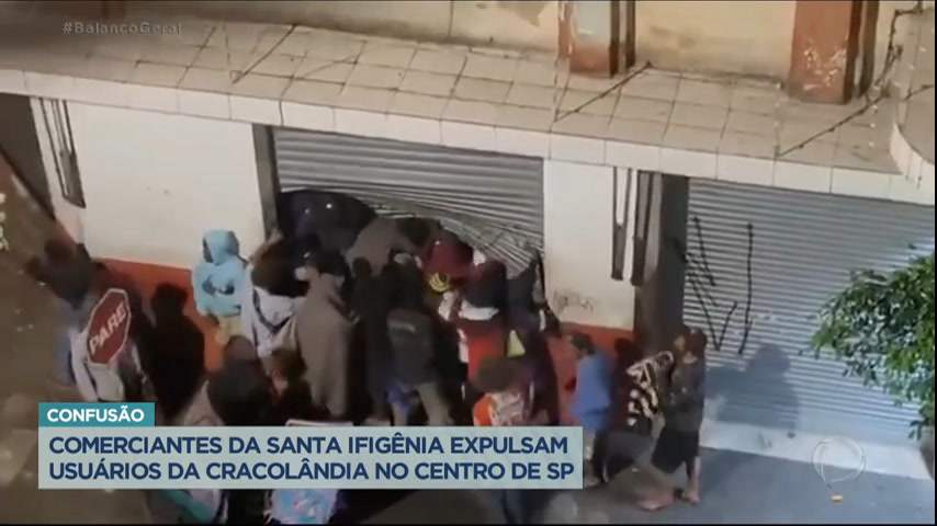 Vídeo: Comércio é atacado por grupo de usuários de drogas no Centro de SP