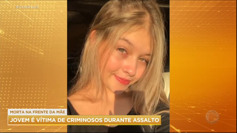 Vídeo: Jovem de 18 anos é morta na frente da mãe em Embu das Artes (SP)