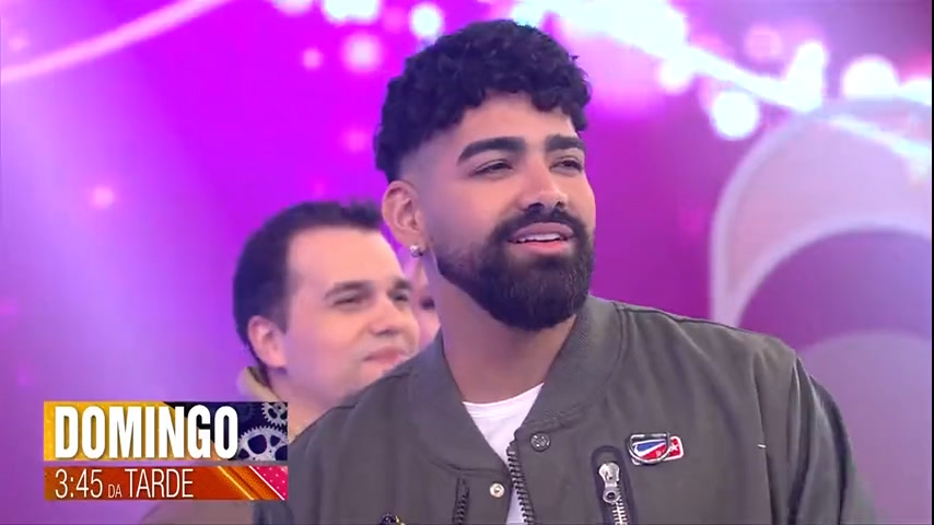 Vídeo: No Hora do Faro deste domingo (31), Rodrigo recebe Sorriso Maroto e Dilsinho no Dança Gatinho
