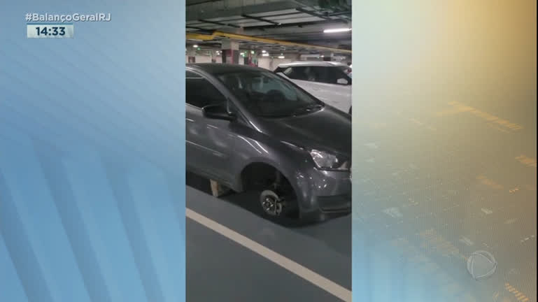 Vídeo: Bandidos furtam rodas de carro em estacionamento de shopping no Rio