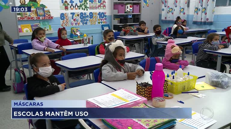 Vídeo: Uso obrigatório de máscara nas escolas