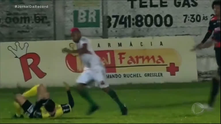 Vídeo: Jogador que agrediu árbitro de futebol vai a júri popular no Rio Grande do Sul