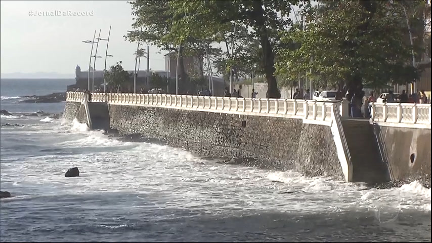 Vídeo: Na Bahia, pesquisadores avaliam consequências de possível avanço do mar causado pelo aquecimento global