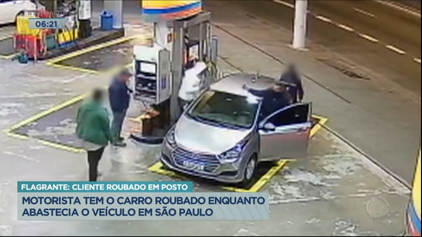 Vídeo: Motorista tem o carro roubado enquanto abastecia na Zona Sul de São Paulo