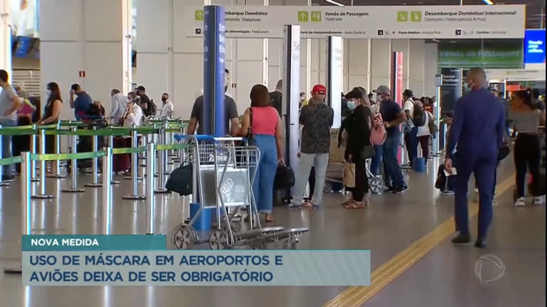 Vídeo: Uso de máscara em aeroportos e aviões deixa de ser obrigatório