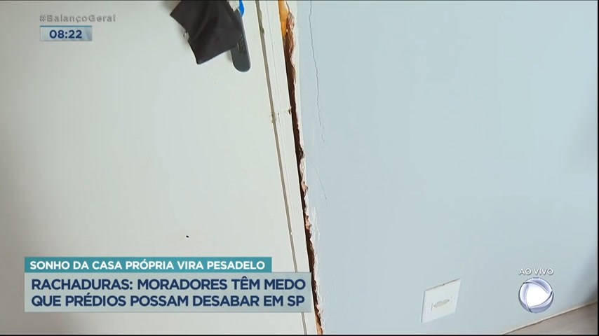 Vídeo: Condomínio apresenta problemas estruturais e assusta moradores em SP