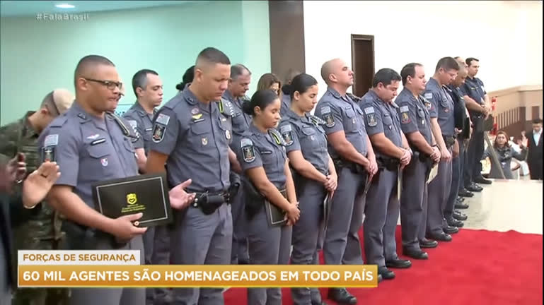 Vídeo: Agentes de segurança do Brasil são homenageados pela Igreja Universal