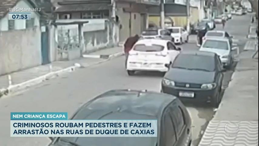 Vídeo: Moradores sofrem com arrastões e roubos em Duque de Caxias