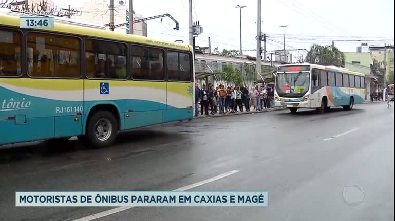 Vídeo: Motoristas de ônibus fazem paralisação em Duque de Caxias e Magé, na Baixada Fluminense