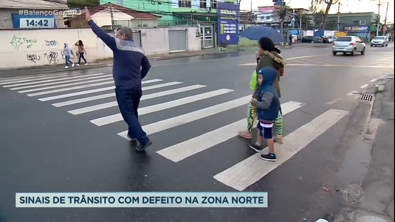 Vídeo: Sinalização de trânsito com defeito causa transtornos na zona norte do Rio