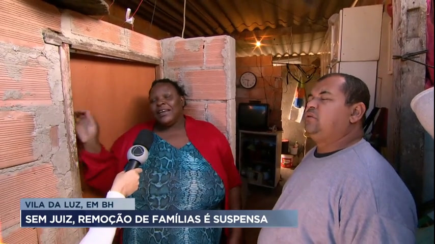 Vídeo: Famílias que tiveram casas destruídas por carreta vivem de forma precária