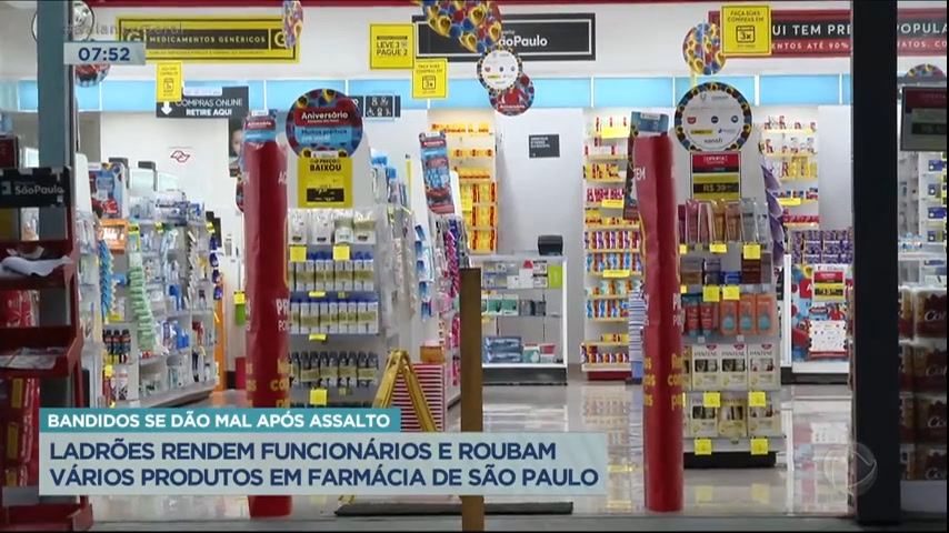 Vídeo: Bandidos roubam cerca de R$ 3 mil em produtos em farmácia na zona leste de SP