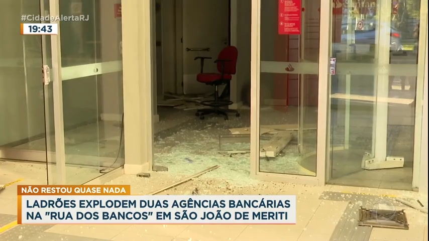 Vídeo: Criminosos explodem duas agências bancárias em São João de Meriti (RJ)