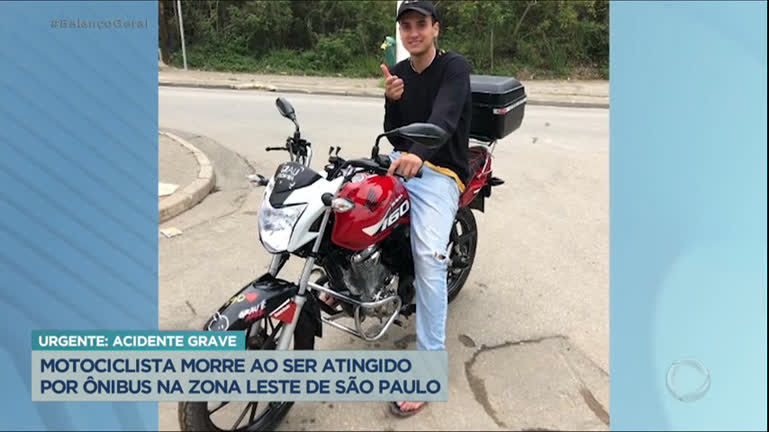 Vídeo: Motociclista morre após ser atropelado por motorista de ônibus na zona leste de São Paulo