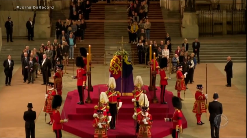 Vídeo: Segurança do funeral da rainha já é a maior operação policial da história do Reino Unido