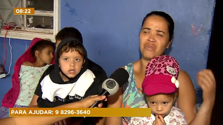 Vídeo: Família pede ajuda depois de ter casa destruída em incêndio