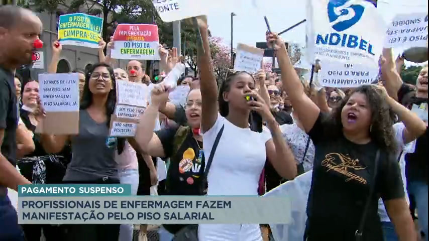 Vídeo: Profissionais de enfermagem fazem manifestação pelo piso salarial