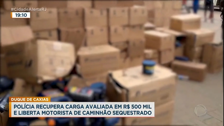 Vídeo: Polícia recupera carga avaliada em R$ 500 mil em Duque de Caxias (RJ)