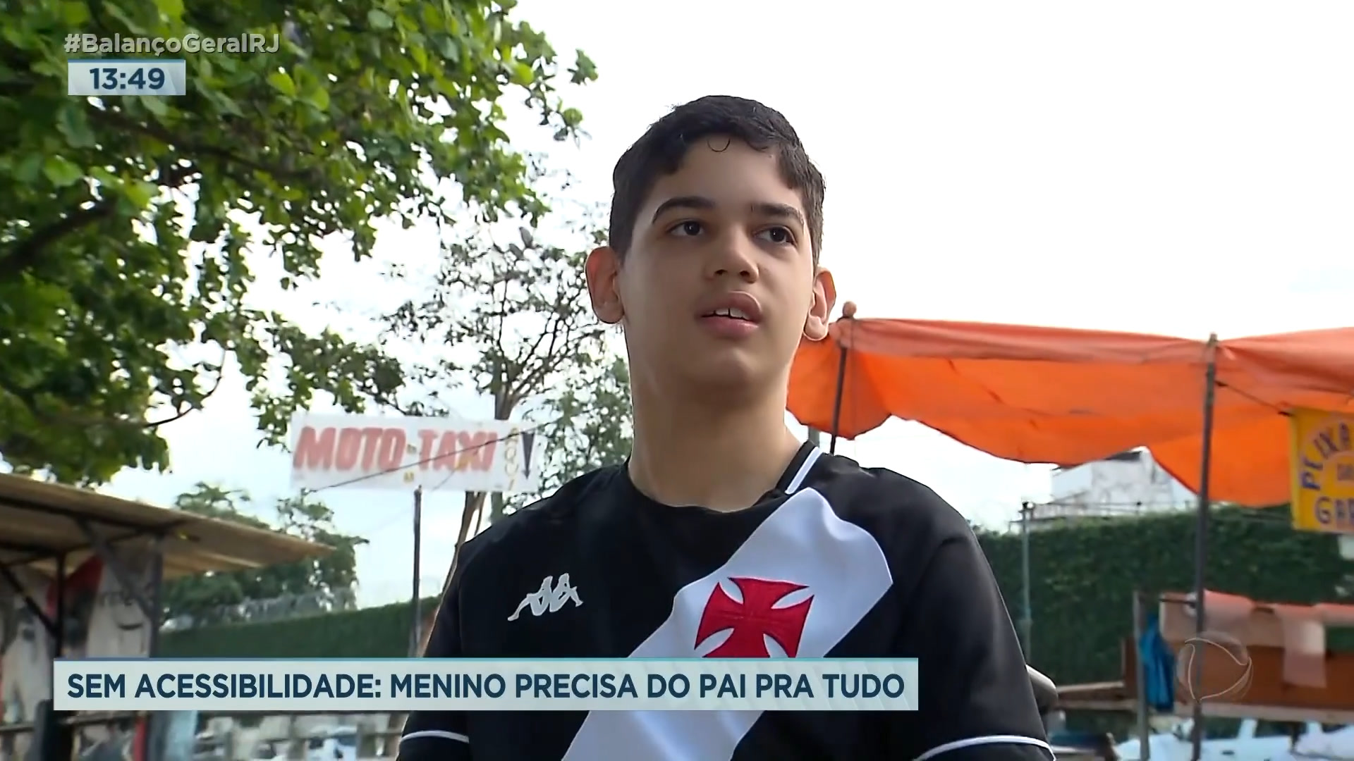 Vídeo: Menino de 13 anos sofre com falta de acessibilidade no Rio