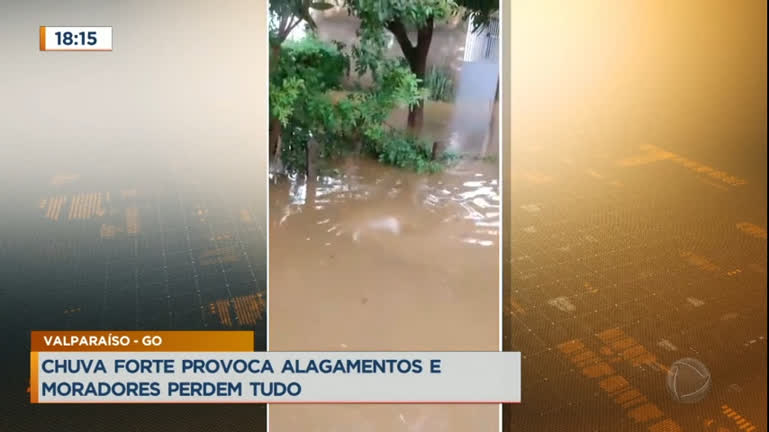 Vídeo: Moradores de Valparaíso lidam com os prejuízos da chuva desta última quinta