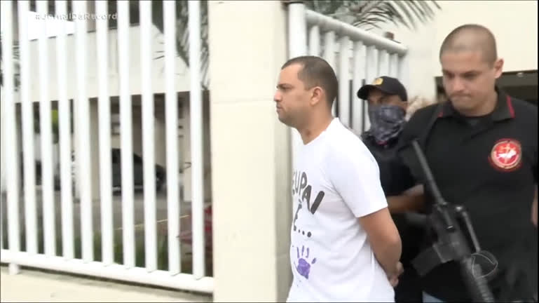 Vídeo: Um PM e outros dois criminosos são presos pelo sequestro de traficantes em Cabo Frio (RJ)