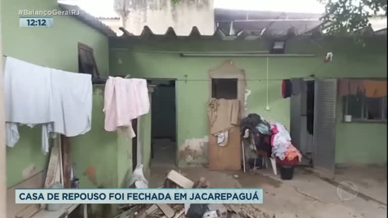 Vídeo: Casa de repouso é fechada em Jacarepaguá, na zona oeste do Rio