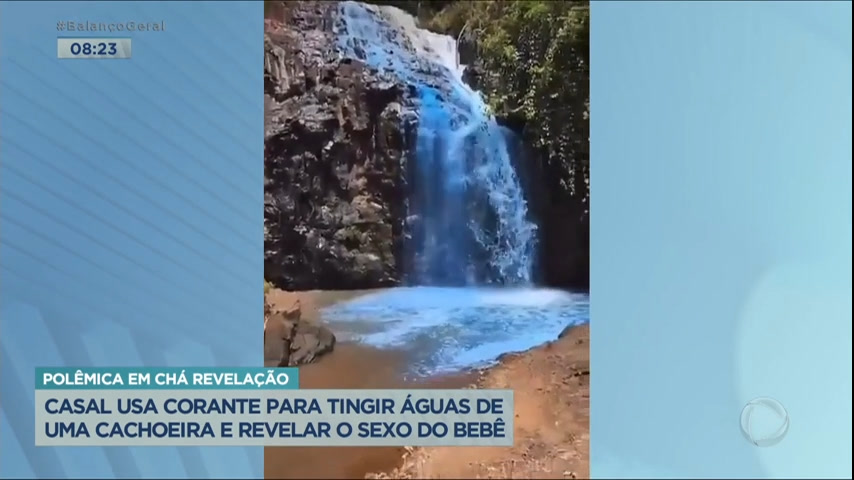 Vídeo: Casal causa polêmica ao tingir cachoeira de azul para revelar sexo do bebê