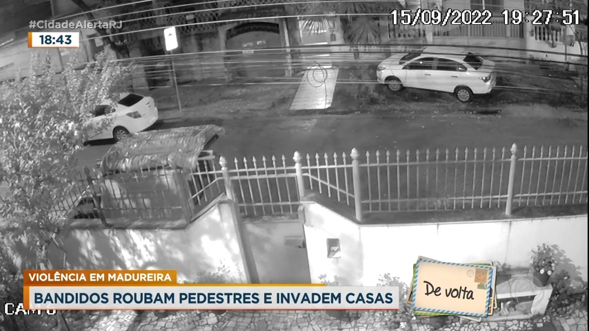Vídeo: Criminosos roubam pedestres e invadem casas em Madureira