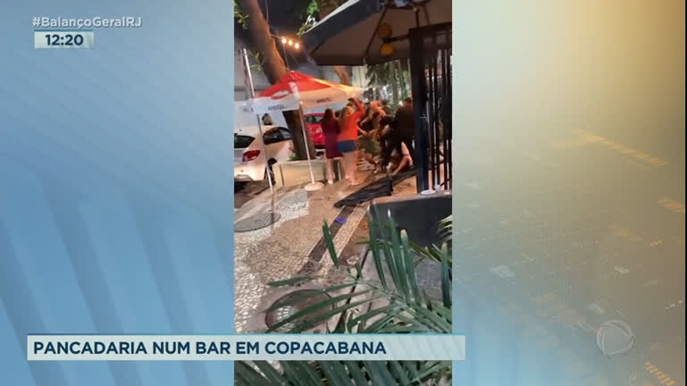 Vídeo: Duas pessoas ficam feridas após pancadaria em bar de Copacabana