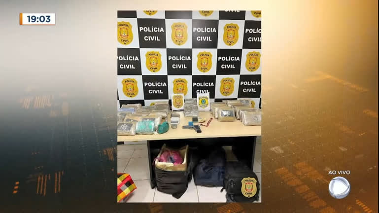 Vídeo: Casal é preso com mais de R$ 3 milhões em drogas