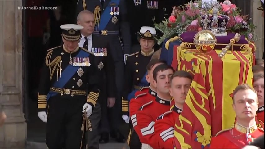 Vídeo: Atestado de óbito confirma que rainha Elizabeth 2ª morreu de causas naturais