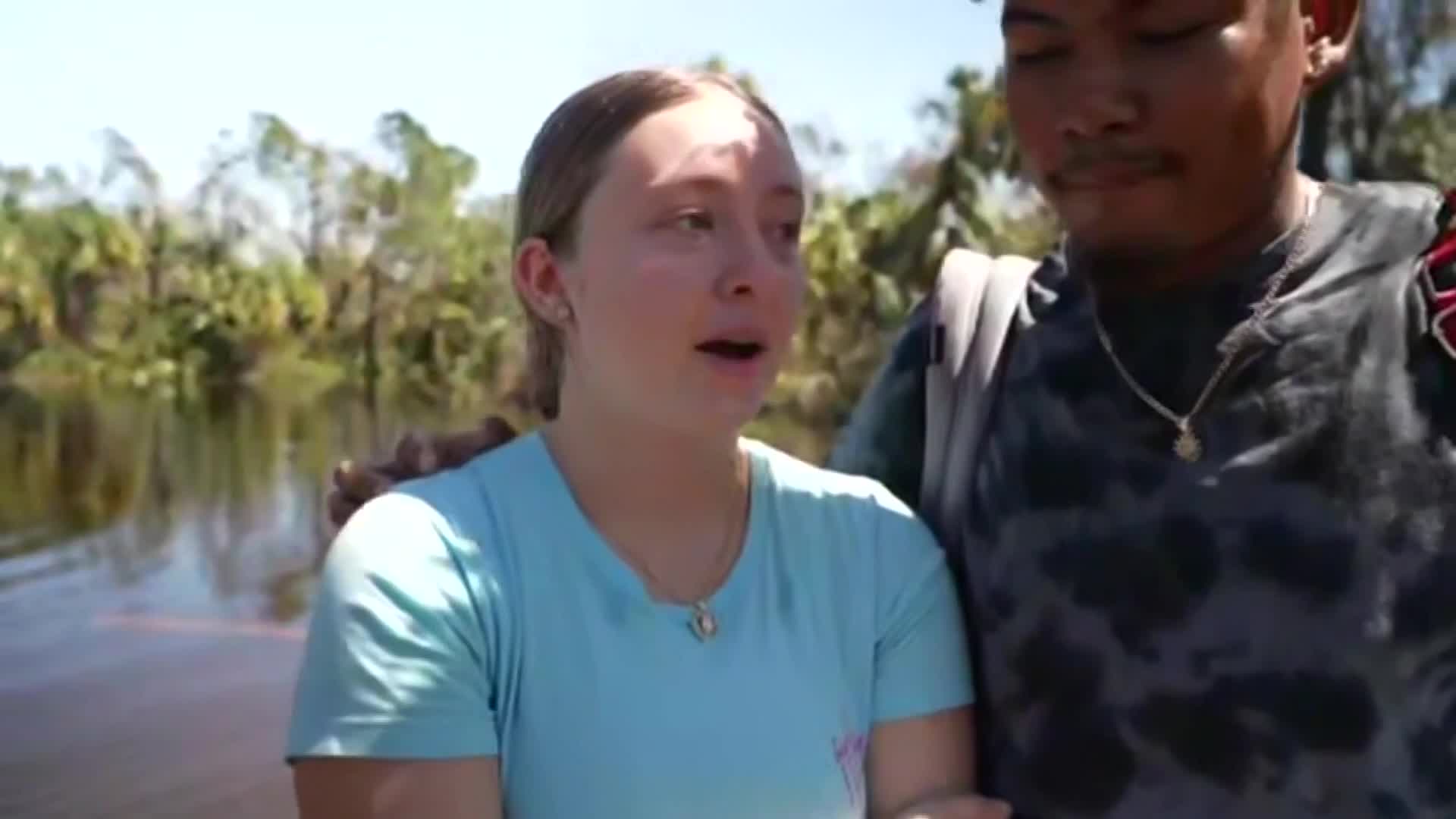 Vídeo: Jovem se desespera diante da destruição provocada pelo furacão Ian