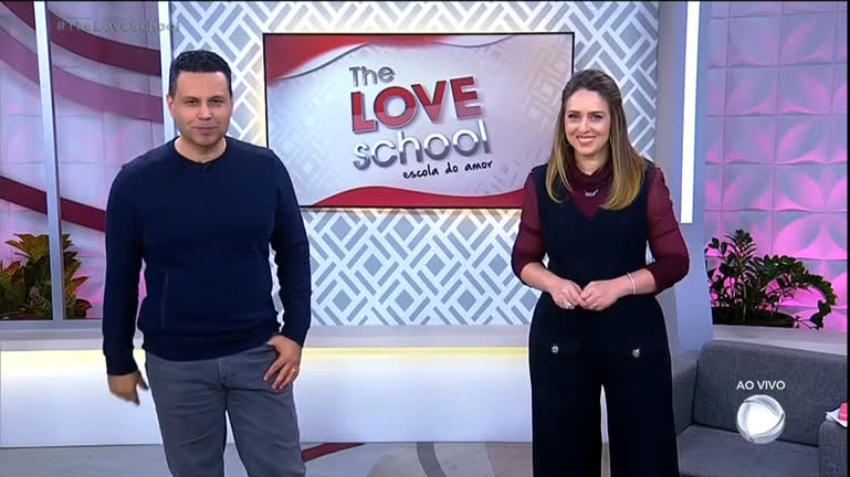 Vídeo: Assista à íntegra do The Love School - Escola do Amor deste sábado (1º)